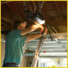 Garage Doors Store Repairs Huntingdon Valley, PA 215-606-6862 - side-opener-08m